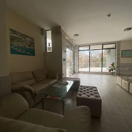 Seaside Oasis *